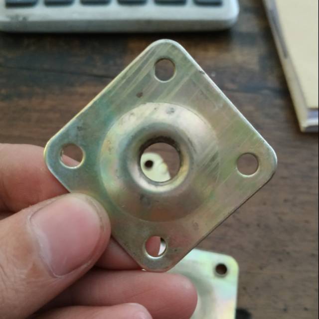 Plat Ring Kotak | Ring Baud Sakura dan Kaki-Kaki