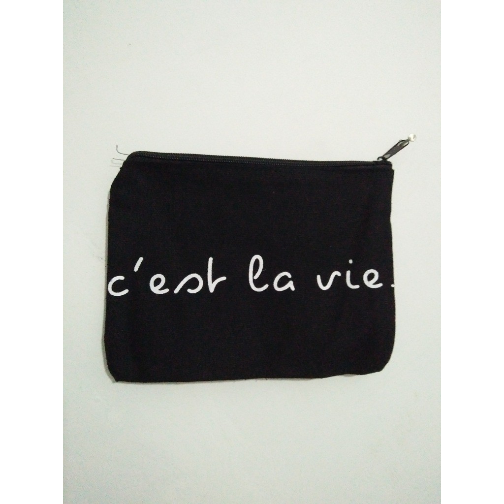 

pencil case c'est la vie