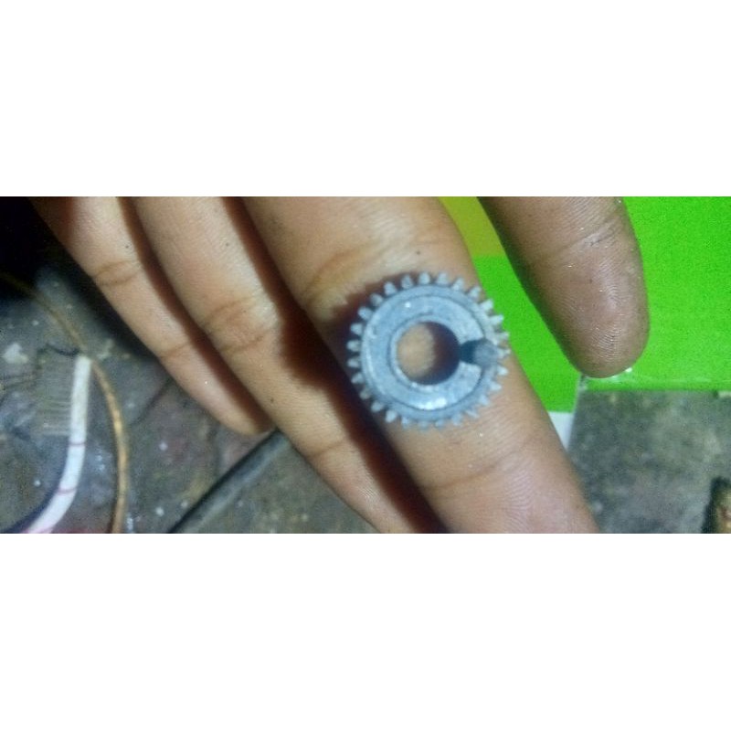 Reel gear fugu tora 2000