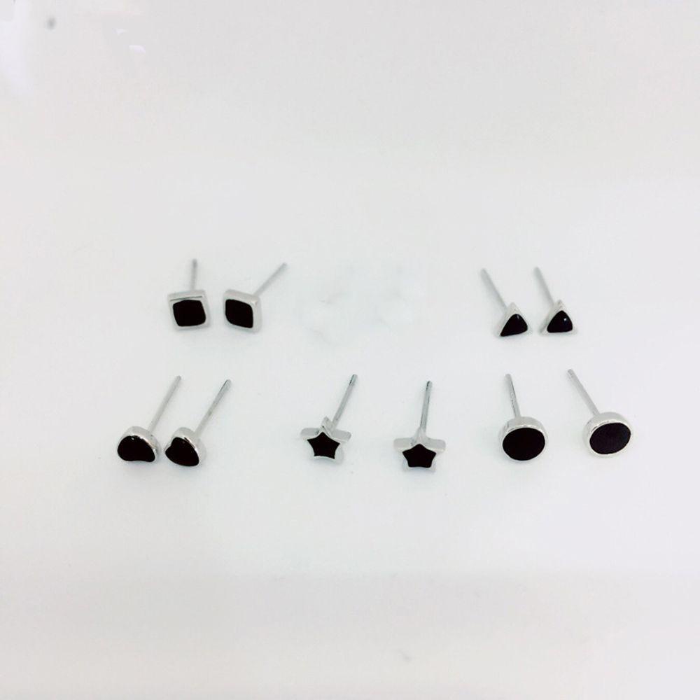 Mxbeauty Anting Hati Perempuan Unisex Vintage Mini Keren Hitam Tampan Fashion Perhiasan
