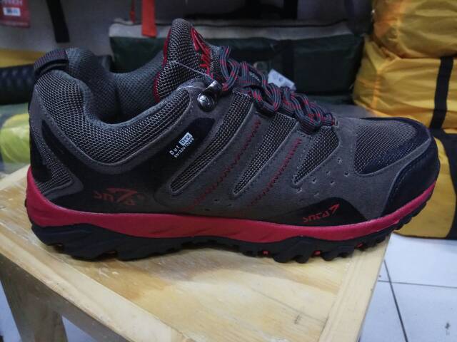 Sepatu Outdoor SNTA 429