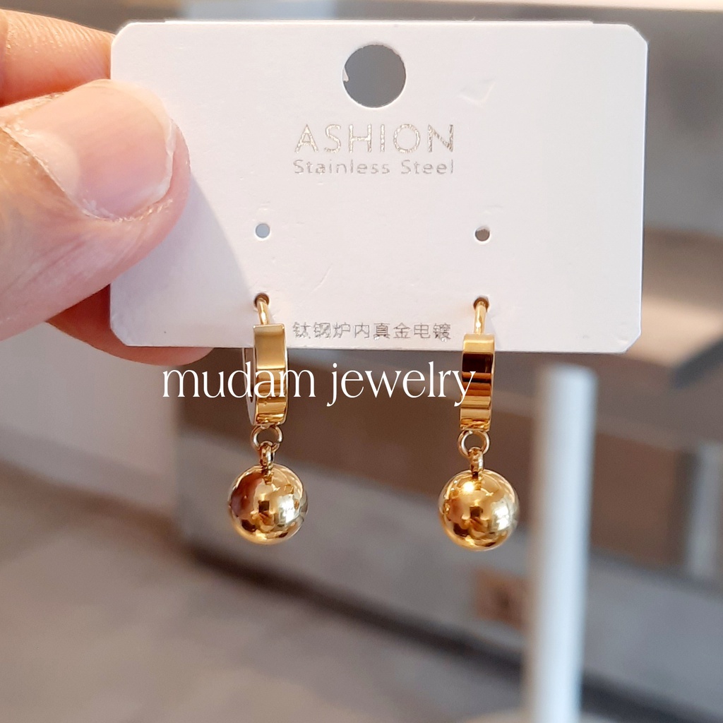 Anting Jepit Titanium Bentuk Iron Ball Tersedia Warna Rose Gold, Gold dan Silver