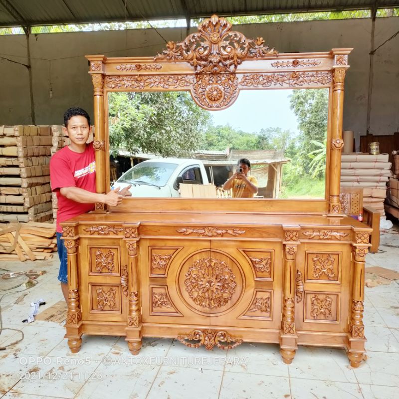 meja rias jati ukiran mewah mebel Jepara bufet hias jati ukiran furniture Jepara