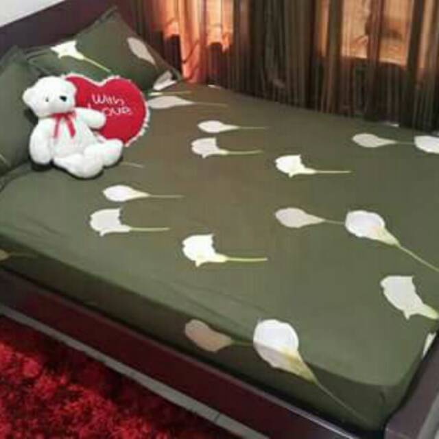 Sprei katun jepang 180x200x30 Bunga Putih