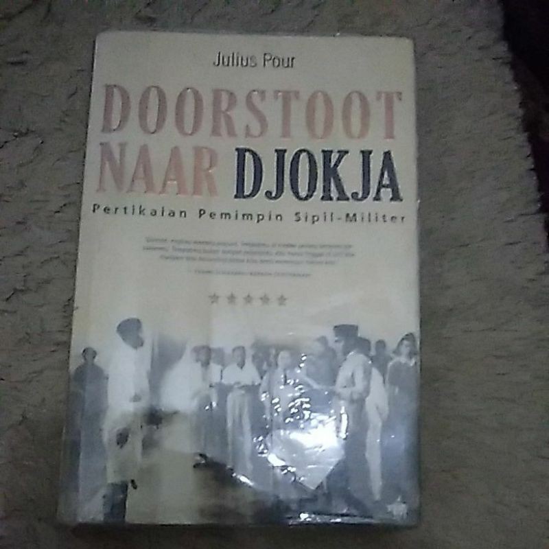 Doorstoot Naar Djokdja Julius Pour