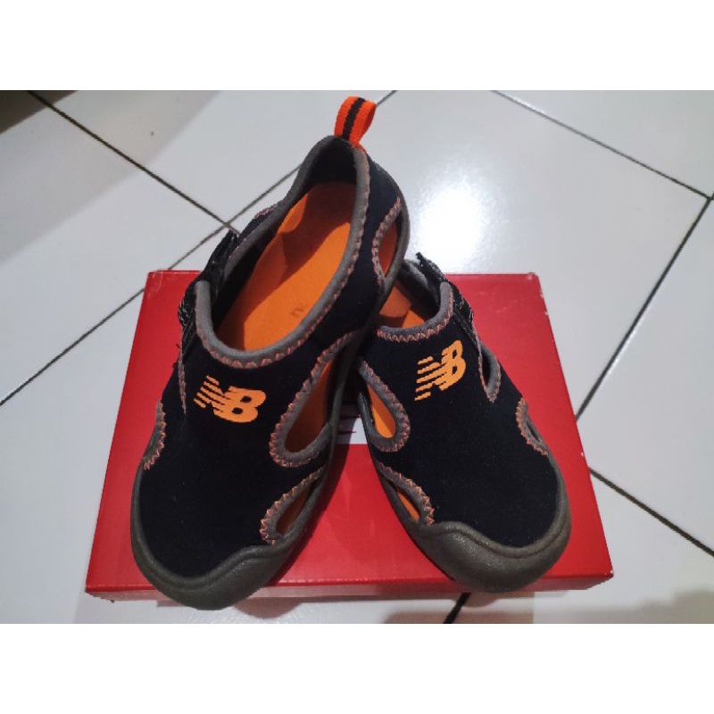 Preloved Sandal New Balance Kids Cruiser