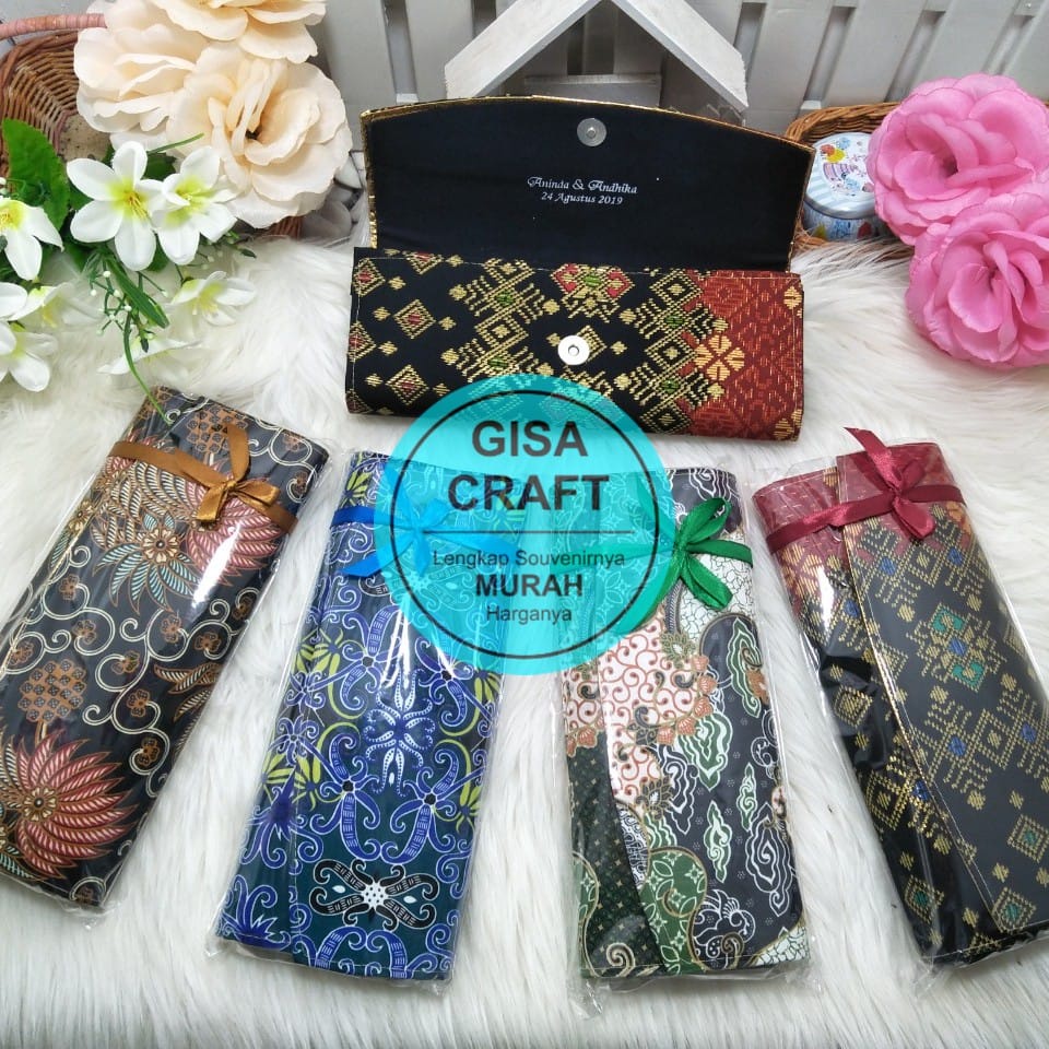 Gisacraft Souvenir dompet batik besar list emas uk +- 26 x 10 x 3 cm, souvenir dompet batik jumbo, s