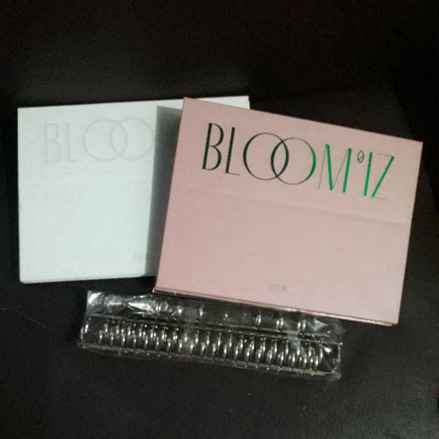 IZ*ONE / IZONE BINDER BLOOM*IZ / BLOOMIZ I WAS & I AM / ALBUM ONLY