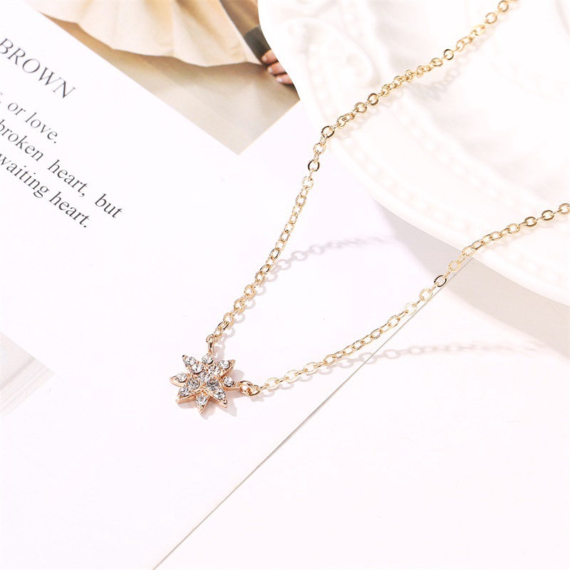 Kalung Berlian Bunga Matahari Wanita Kalung Liontin Anti Karat Aksesori Mode