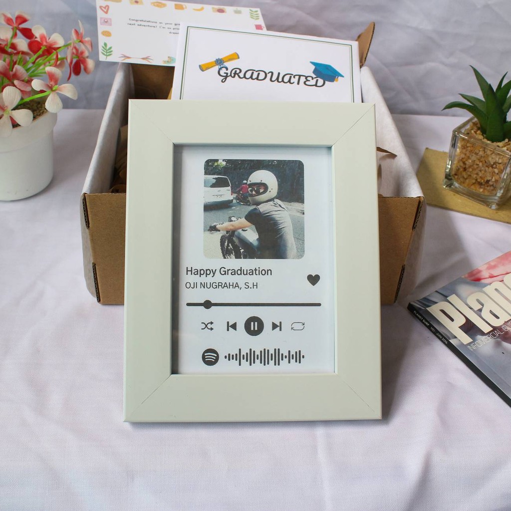 Spotify Song Frame Custom / Hampers Wisuda / Kado Ulang Tahun by Gifttale