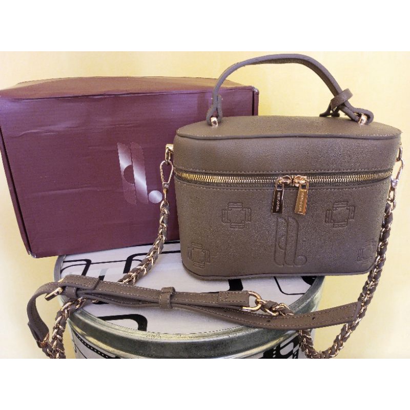 Odysee Bag warna Taupe