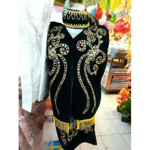 Pakaian Anak Adat Kalimantan Dayak
