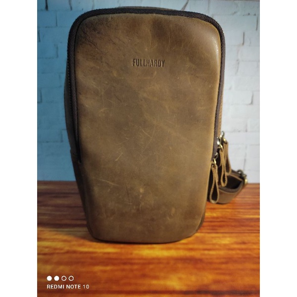 Tas Selempang Bahu Pria Kulit Fullhardy Preloved