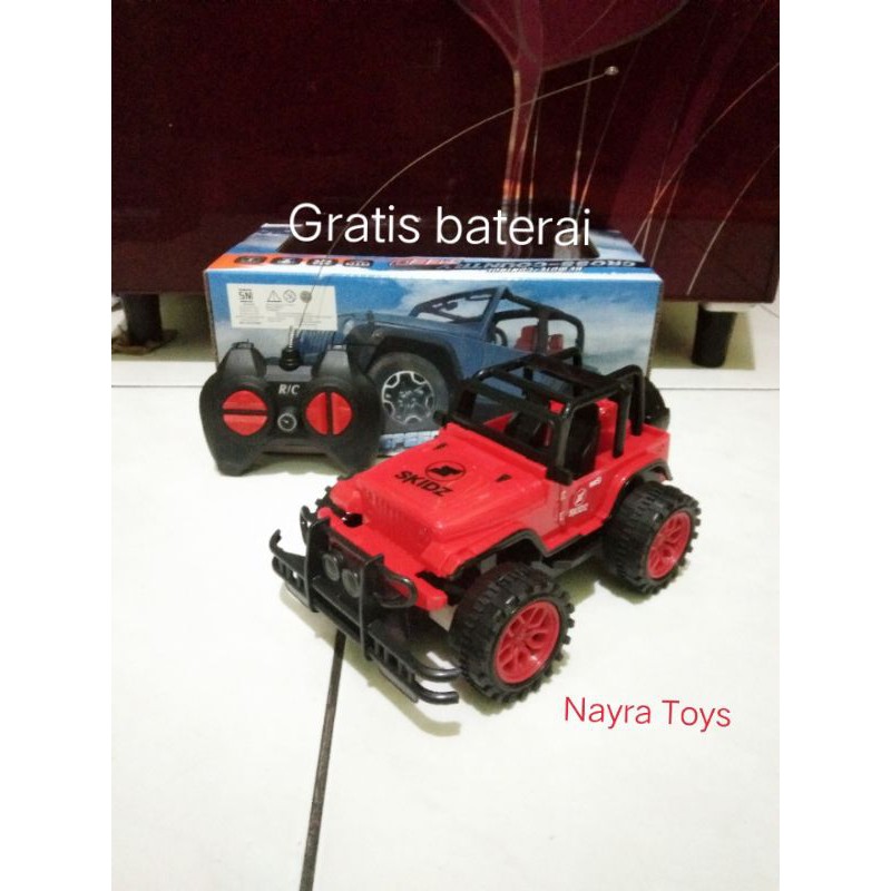 Mainan mobil remot jip off road