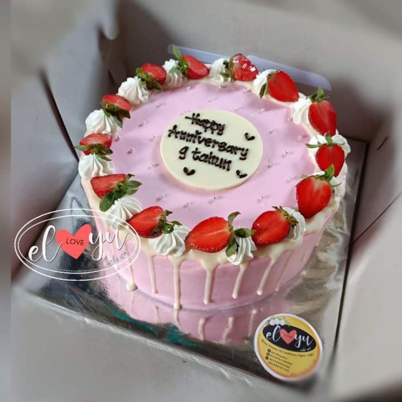 

Cake Strawberry/Cake HBD/Cake Special/Cake Cirebon