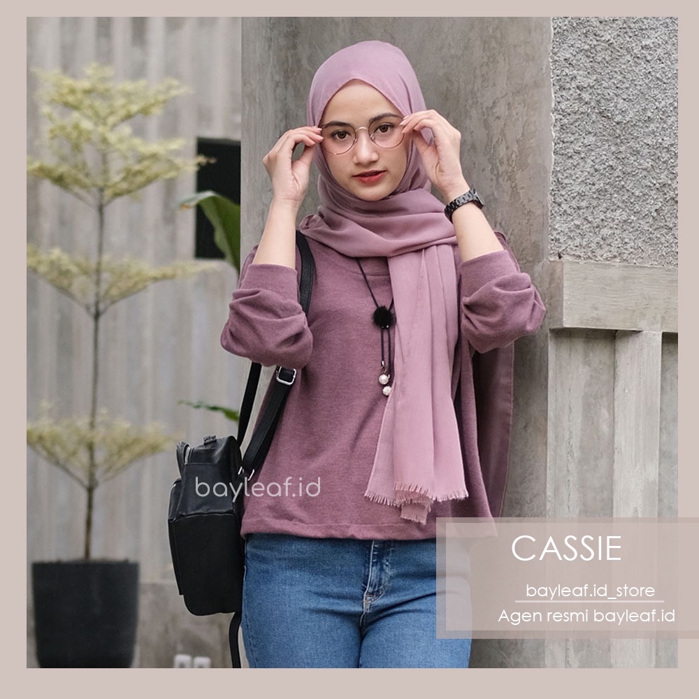 CASSIE BLOUSE FROM BAYLEAF.ID
