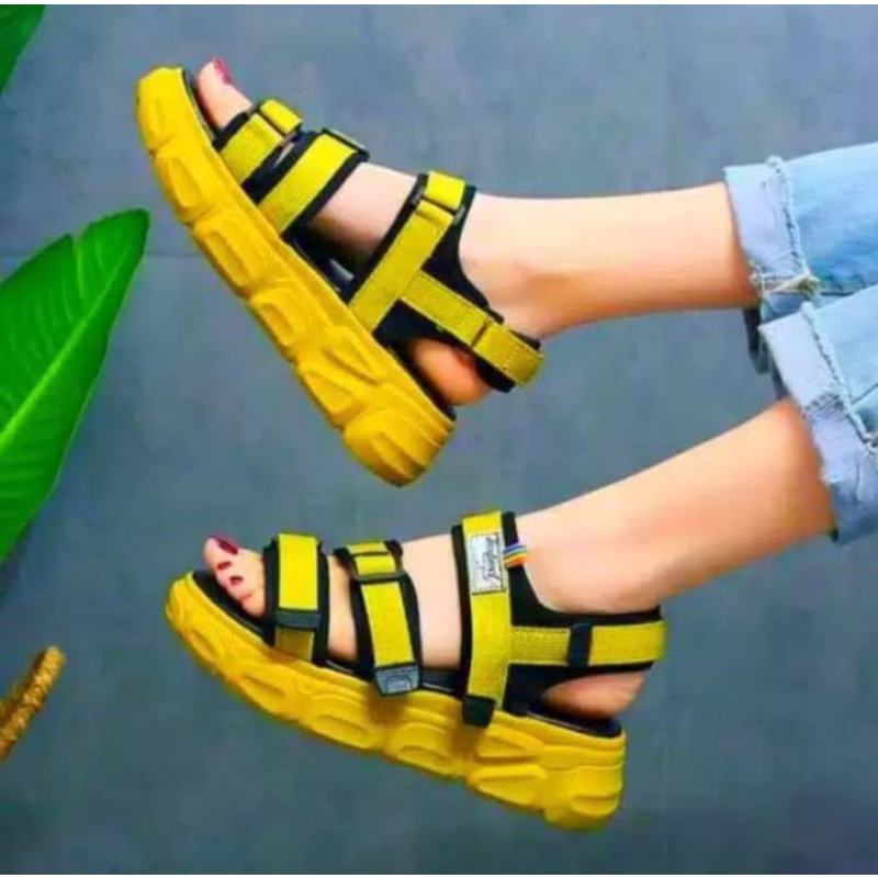 Sendal tali gunung wanita Korea