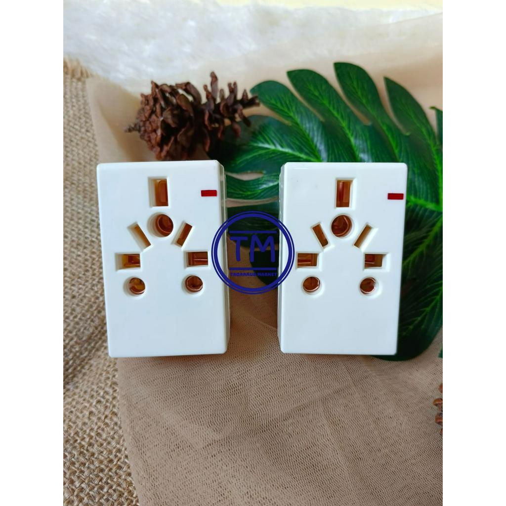 Travel Adaptor Arab Singapura / perlengkapan Haji dan Umroh / Perlengkapan Haji / Perlengkapan Umroh / Colokan Umroh / Colokan Listrik Serbaguna / Colokan Haji dan Umroh / Colokan Haji