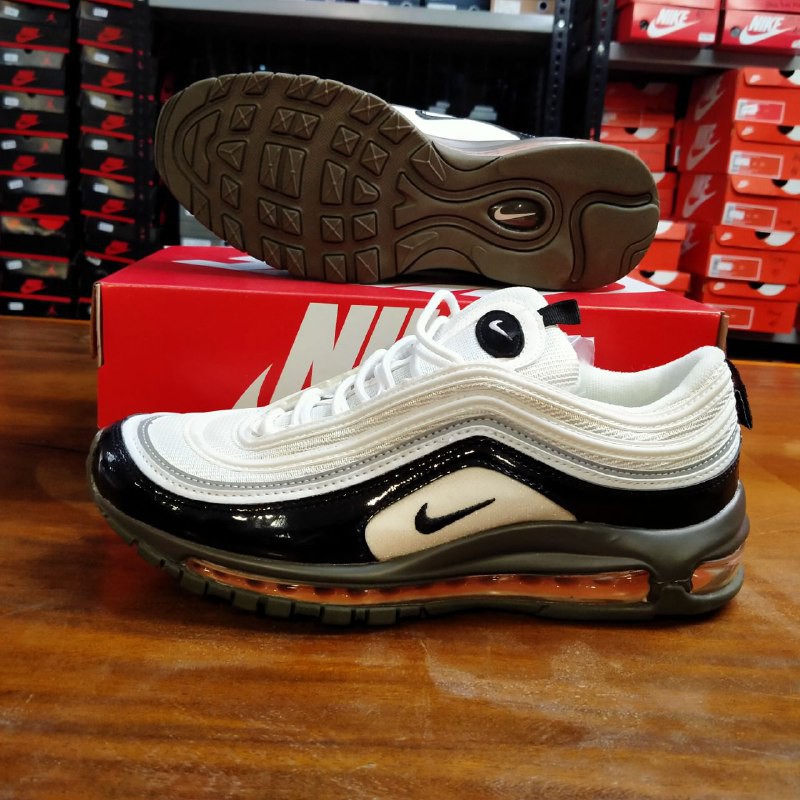 sneakers nike air max