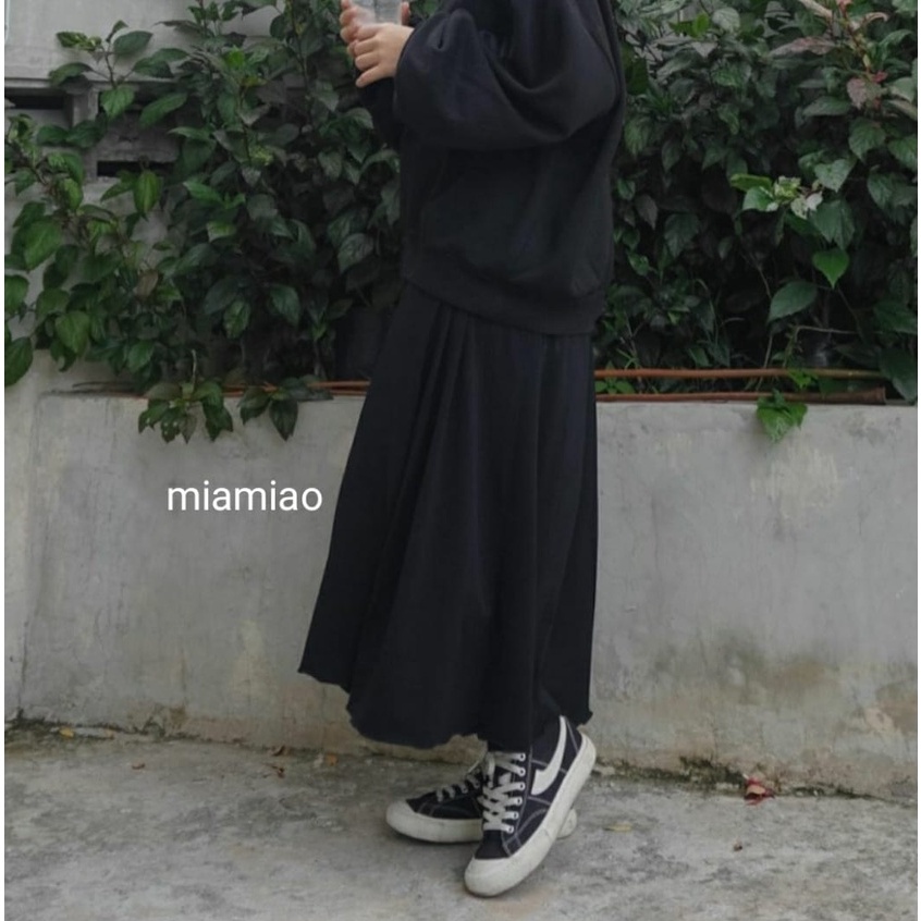 Syakila midi skirt/Flare A line skirt costum black