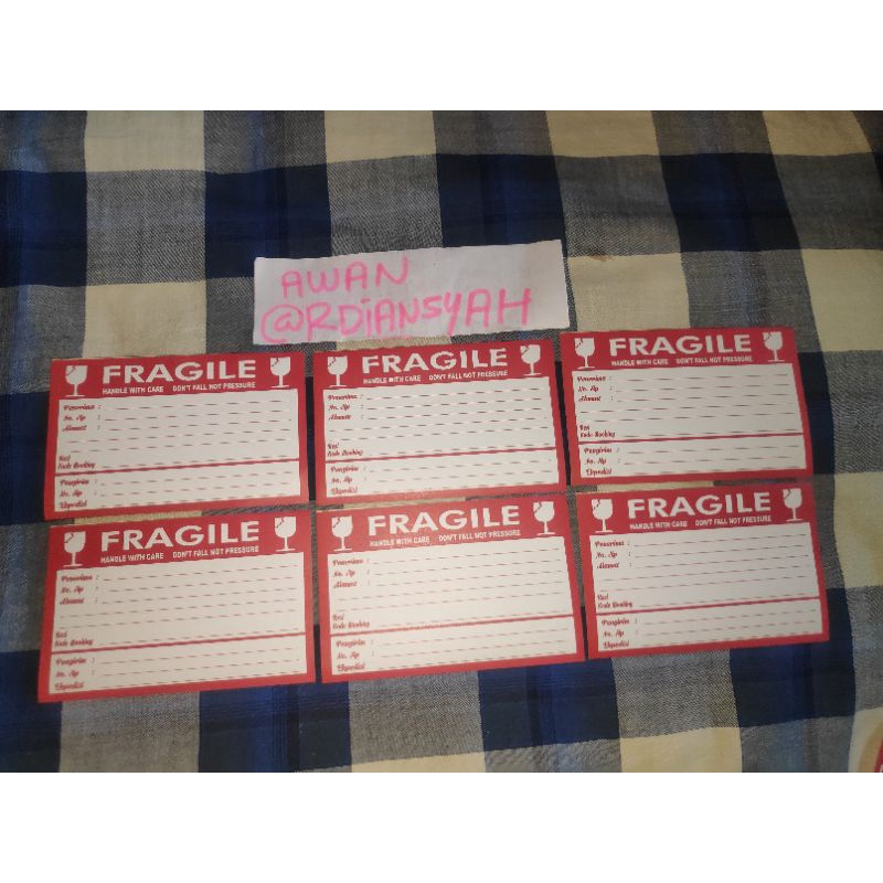 

stiker pengiriman olshop fragile