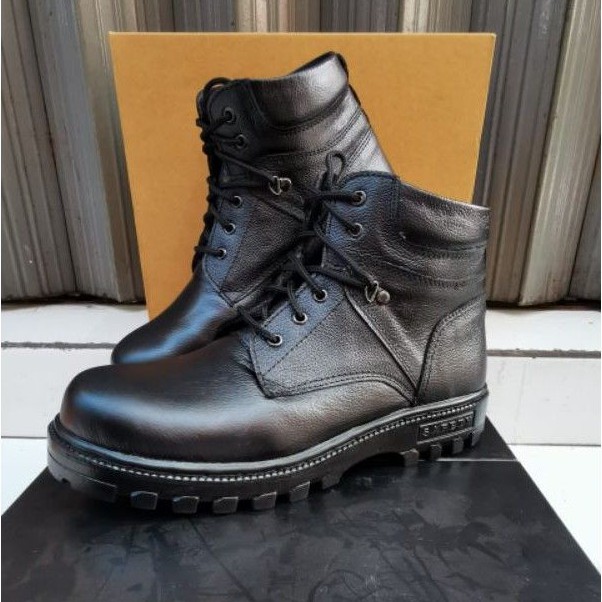 SEPATU SAFETY KULIT UJUNG BESI