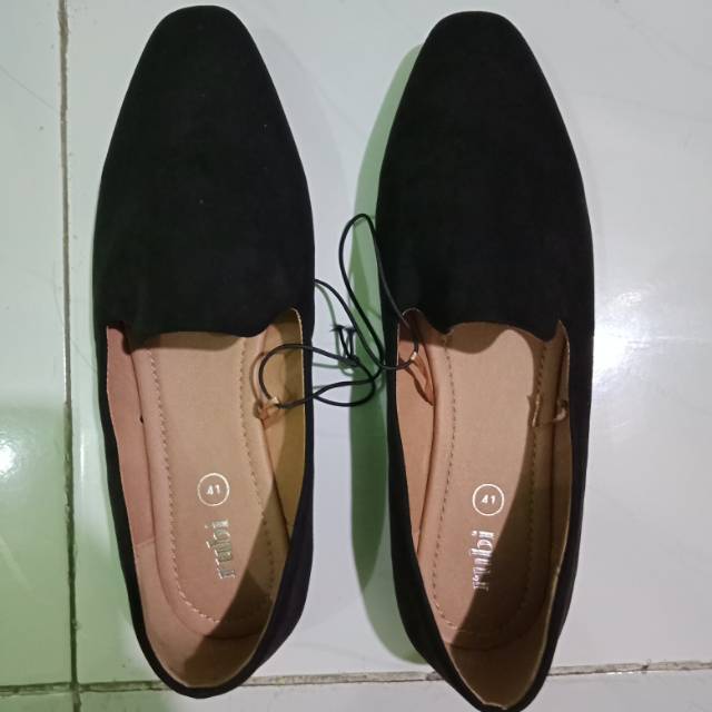 SALE RUBI ESSENTIAL PERRI SIZE 41 free kotak sepatu lipat