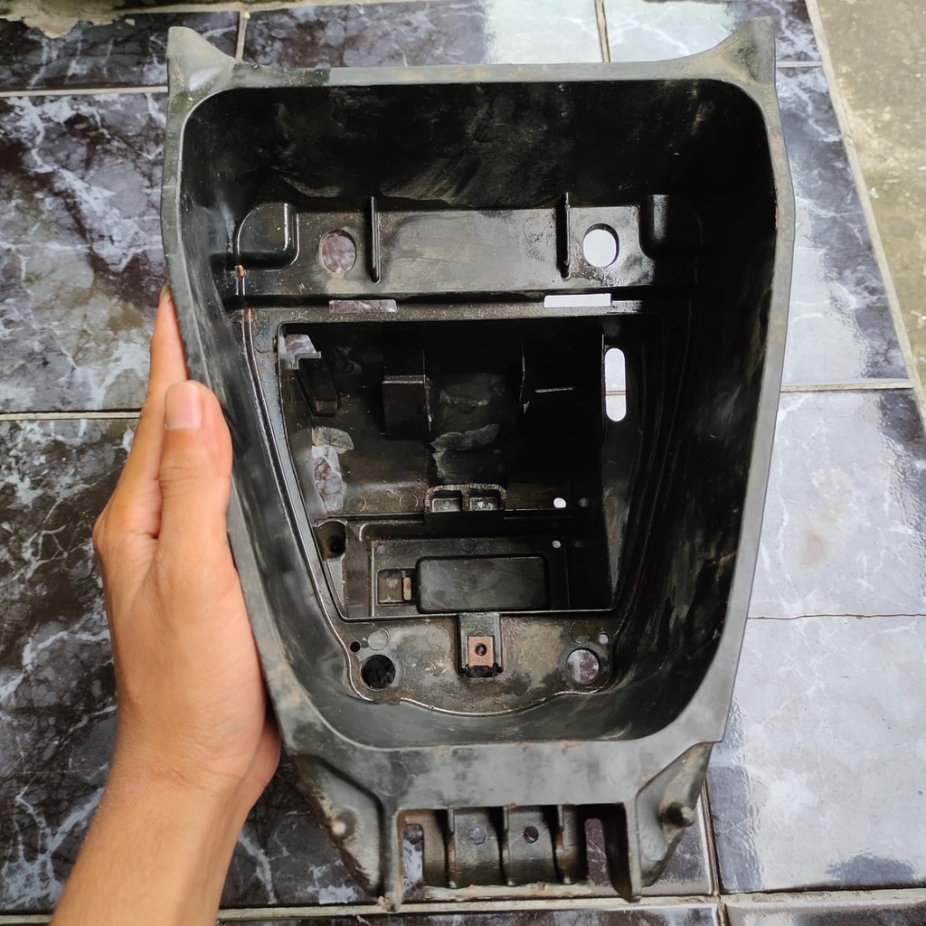 Box bagasi bawah jog Yamaha vega r new original copotan motor murah meriah