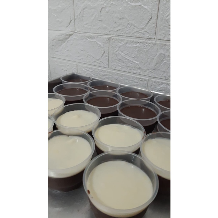 

Puding coklat With Vla