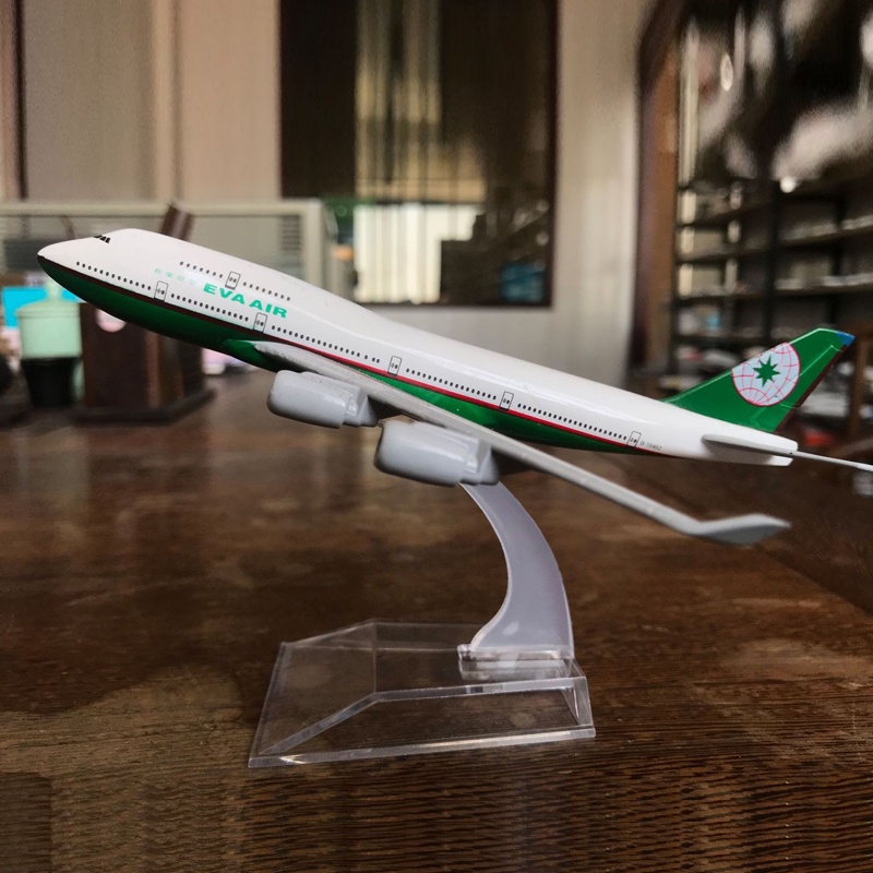 Mainan Pesawat Terbang Airbus 380 Bahan Metal Model Chinahongkong Cathay Pacific Boeing 747 787