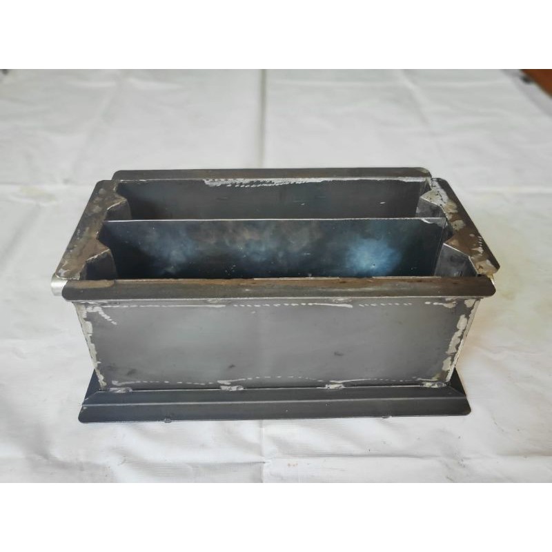 Cetakan Batako Engsel Dobel Biasa Ukuran 35x15x10