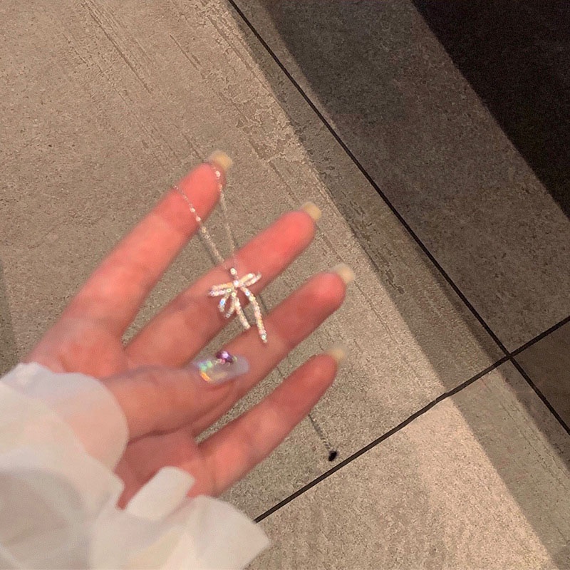 Kalung Rantai Liontin Pita Hias Kristal Warna Silver Gaya Korea Untuk Wanita
