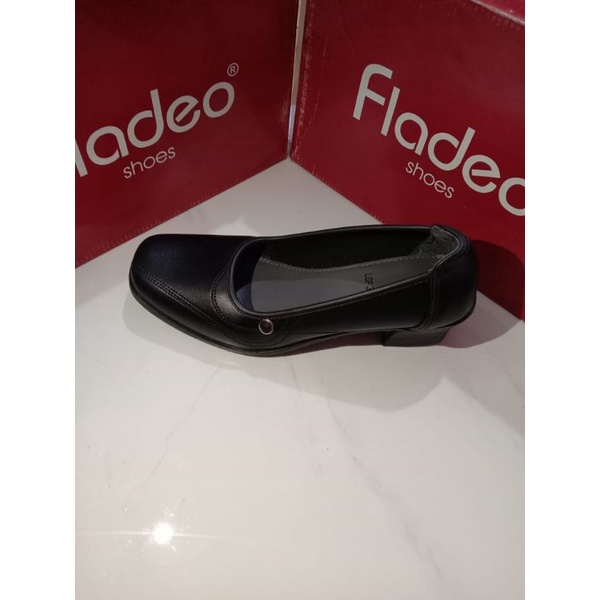 sepatu kerja wanita casual merk fladeo Lsf.31-1