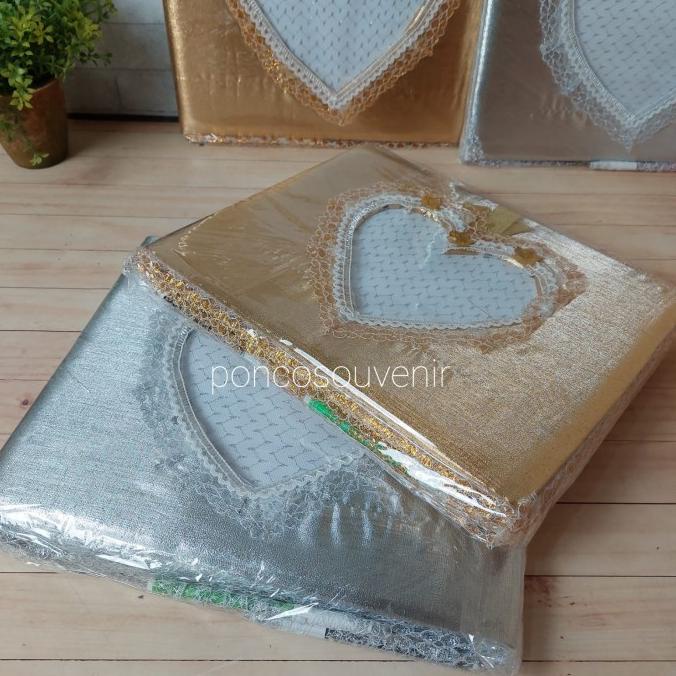 

teukuzulfikar37 2 BUKU TAMU RENDA WARNA EMAS/ PERAK TERLARIS TERPERCAYA ORIGINAL