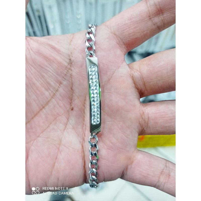 Gelang plat titanium permata