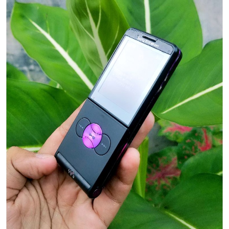 Hp Jadul Sony ericsson Slim tipis w350normal hp unik hp langka anti sadap hp walkman like ipod