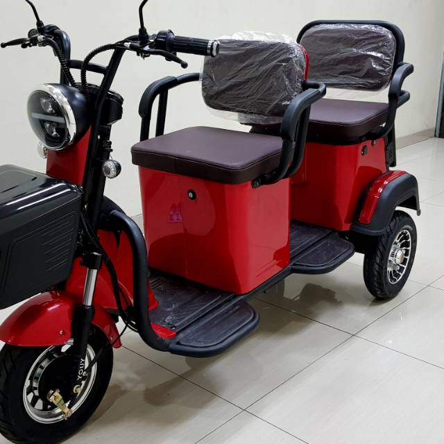 Scooter listrik 3 roda