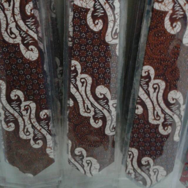 Dasi batik