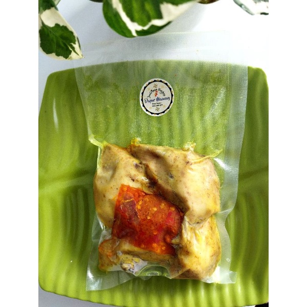 

Ayam ungkep siap goreng / bakar sudah dengan sambal, dikemas dalam plastik vacum