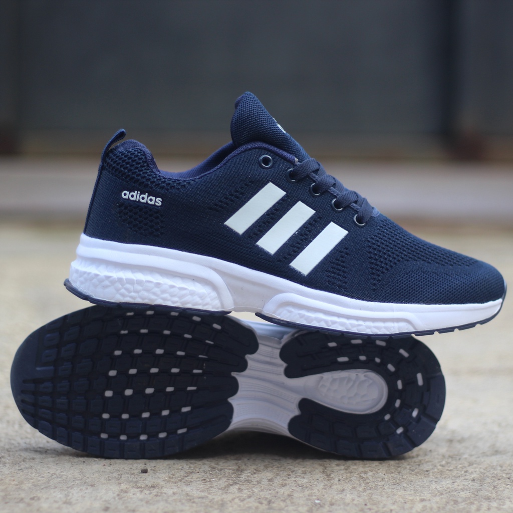 Sepatu Import Adidas Gladeboost Olahraga Pria Badminton 39-44