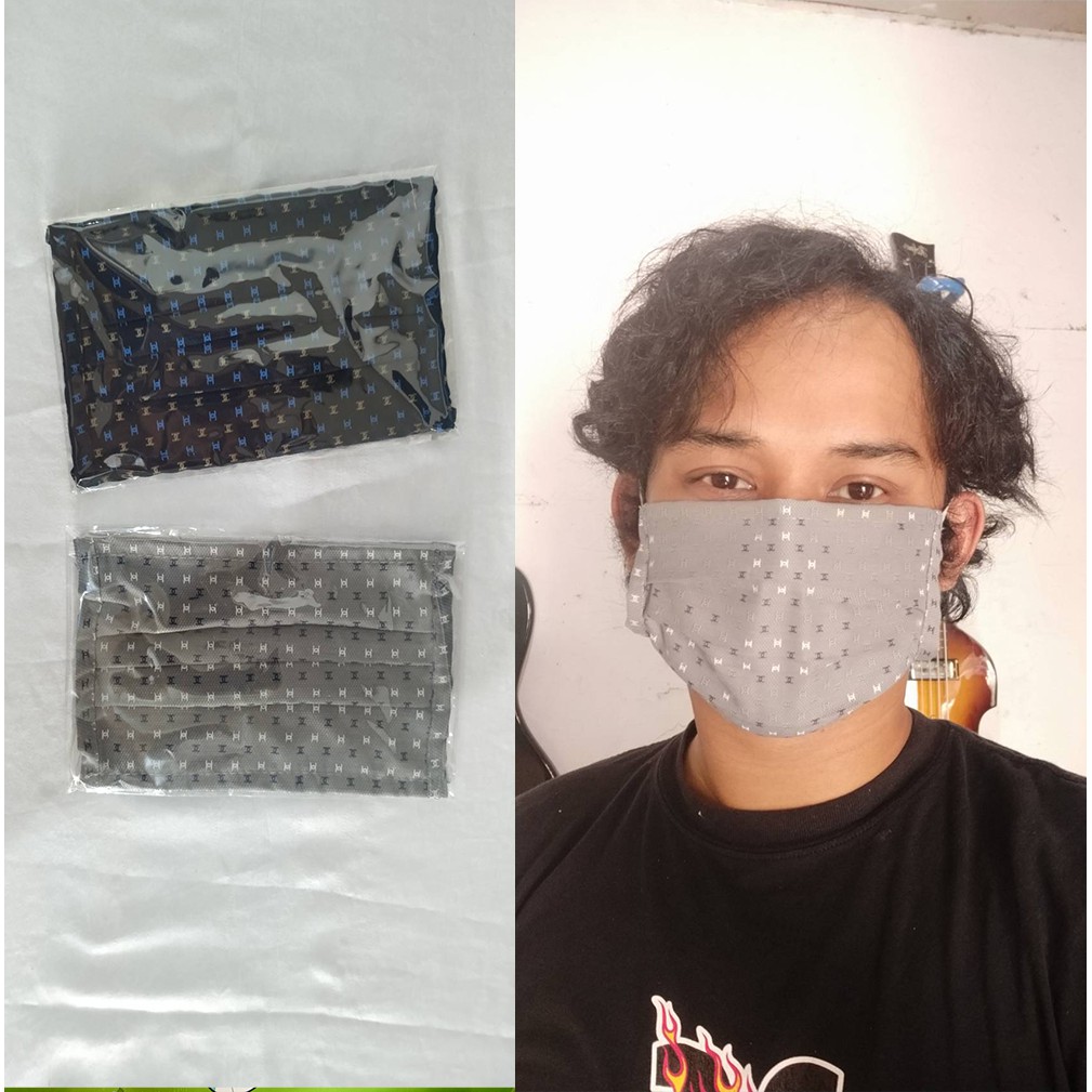 Masker Kain Bahan Oxford ( Bermotif ) Bisa dicuci