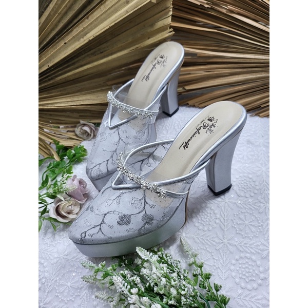 sepatu azwa silver asesoris 10cm