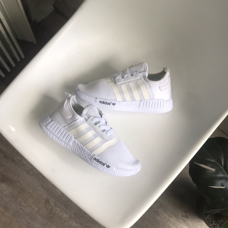 adidas white silver trainers