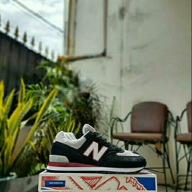 ml574 black