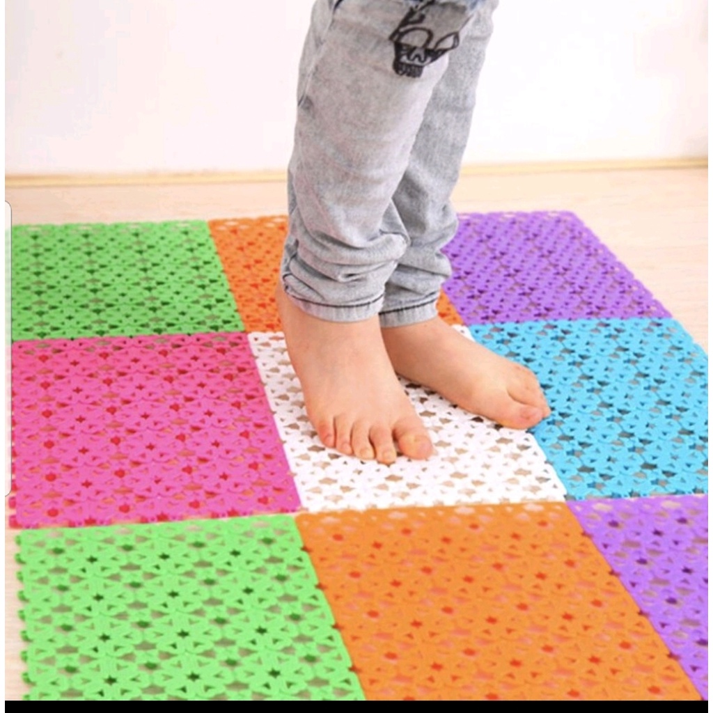 Karpet Kamar Mandi Anti Licin 30x30CM / Keset Lantai Anti Slip Polkadot Dapur Mat Non-Slip