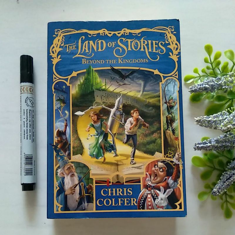 novel The Land Of Stories Beyond The Kingdoms Chris Colfer preloved original