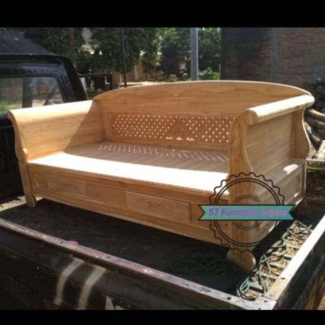 Risban jati klasik/ bangku bale bale besar ukir mentahan