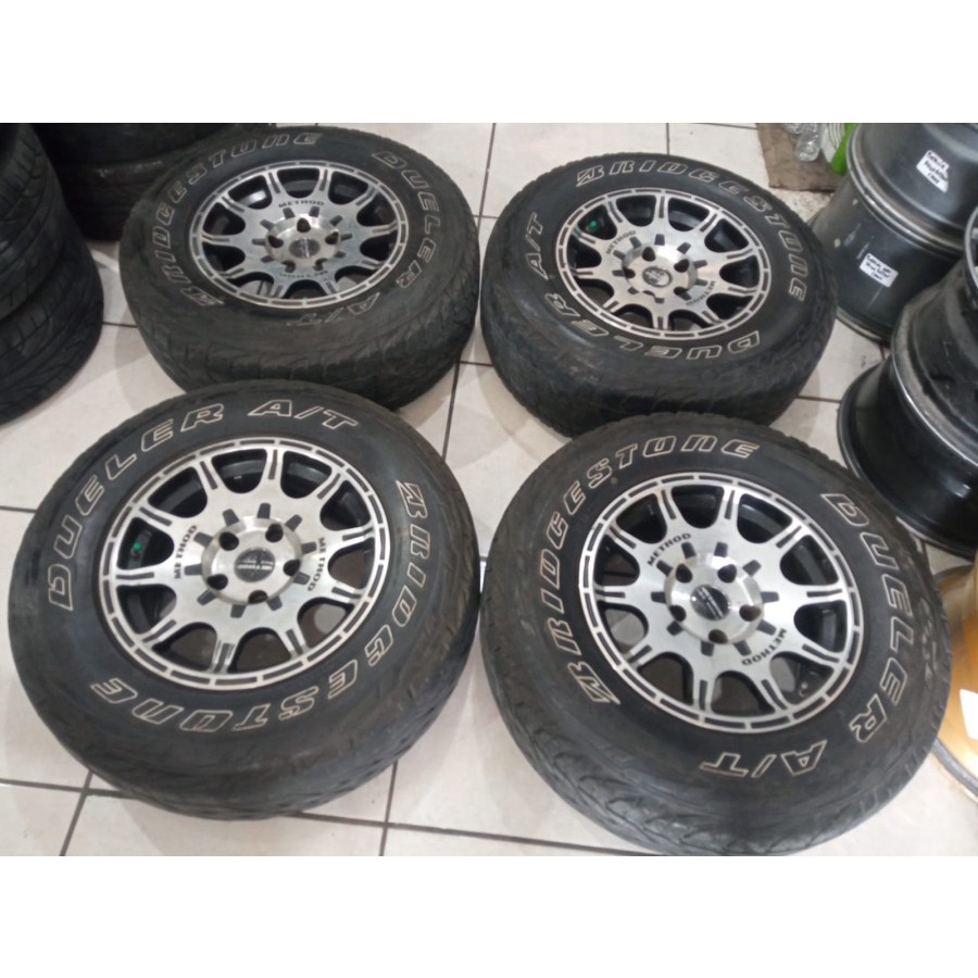 Velg Mobil Bekas Ring 15 METHOD R15X7 Lubang 5 ET15 BAN 235 70 R15
