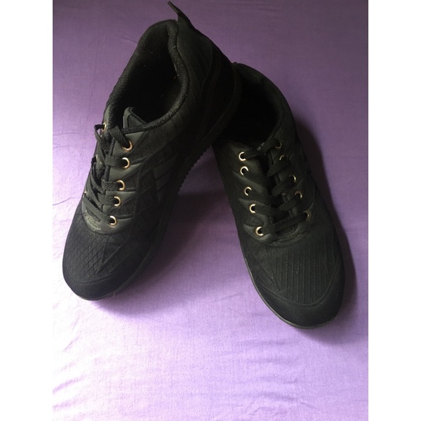 SEPATU HITAM SEPATU SEKOLAH SEPATU PL BEKAS ADIDAS