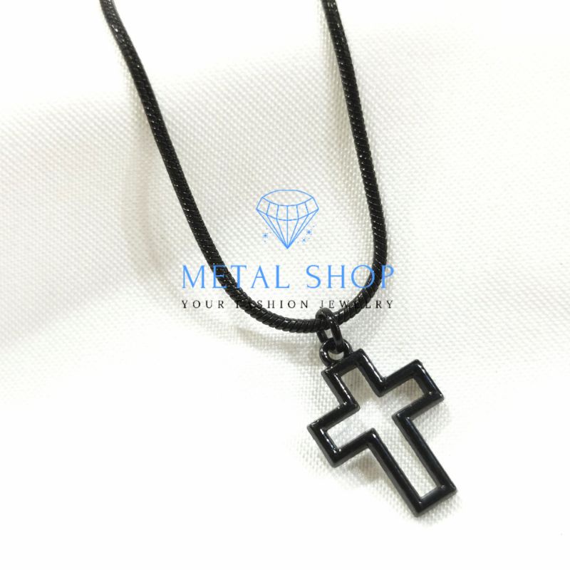 Kalung Liontin Salib Warna Hitam Titanium Anti Karat Pria Wanita